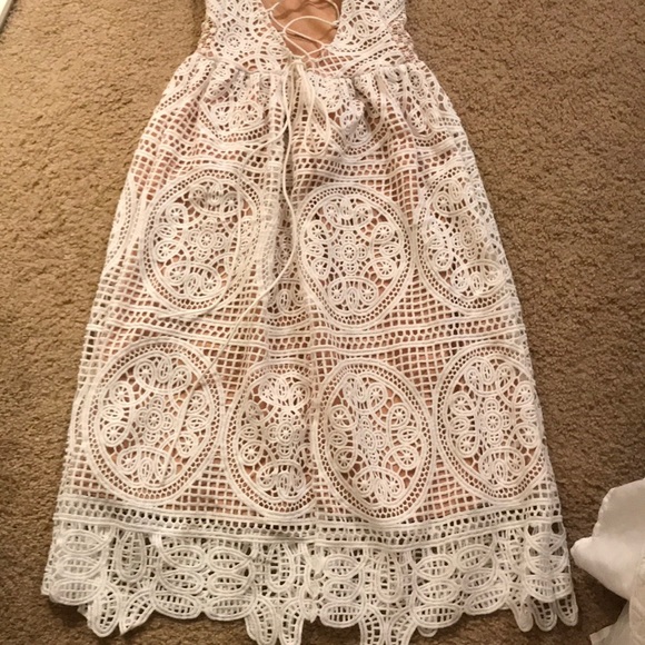 Chicwish size small lace dress - Picture 8 of 10
